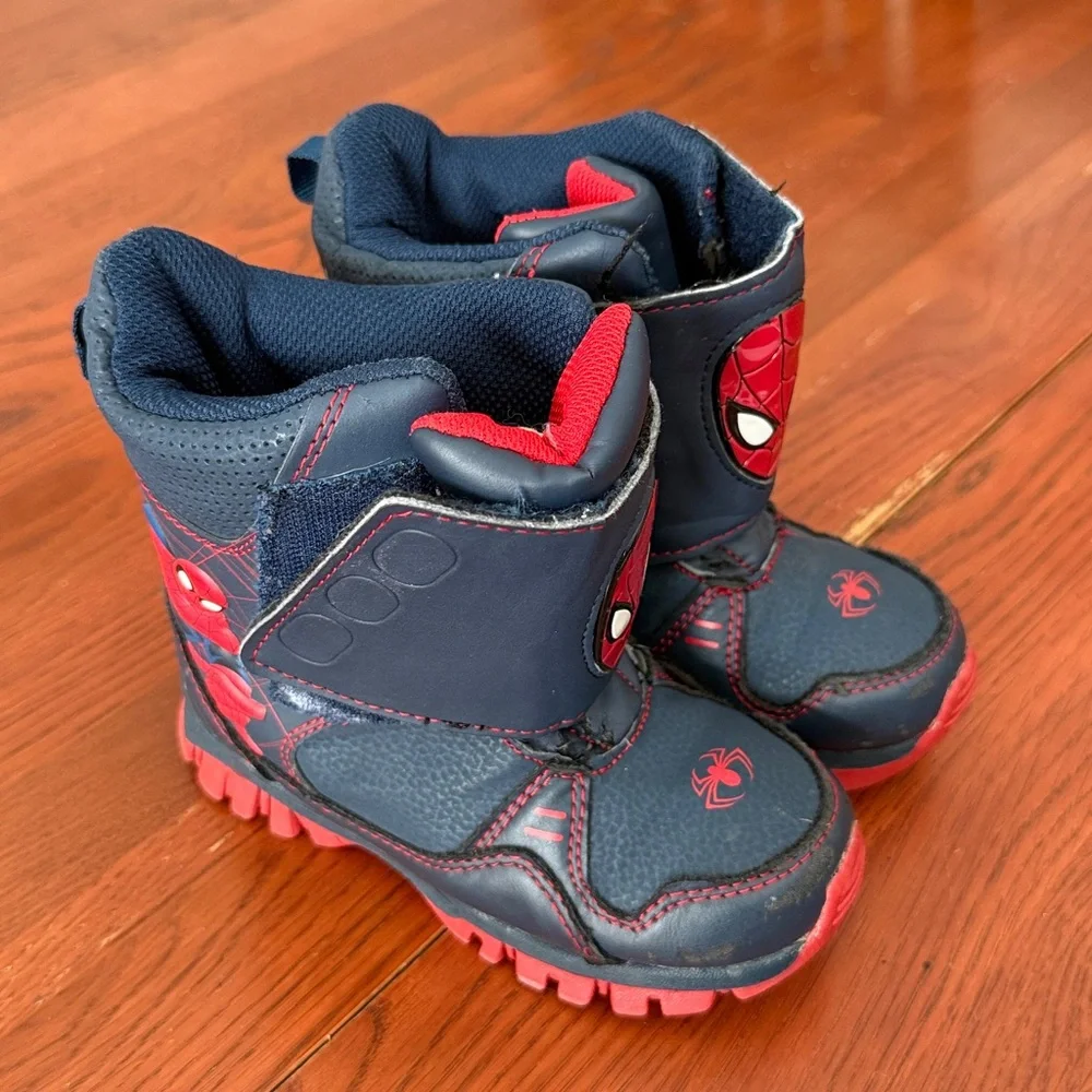 Marvel | Light Up Spider-Man Snowboots for Toddlers